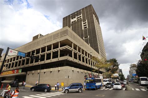 Banco central venezuela - La Banca centrale del Venezuela (in spagnolo: Banco Central de Venezuela, BCV) è la banca centrale del Venezuela. Tra le sue attività, si segnala il mantenimento di un tasso di cambio fisso per il bolívar. Altri progetti contiene immagini o altri file su ; …